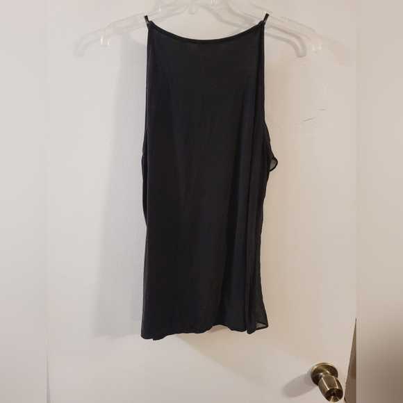 Top - Picture 2 of 3